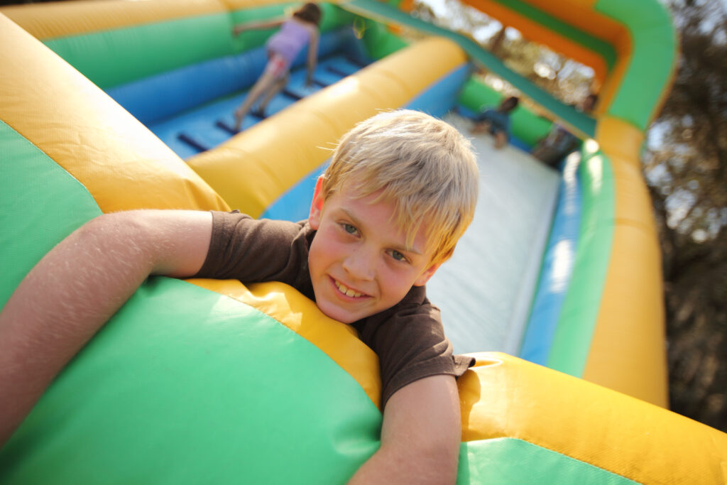 Inflatables + Obstacle Challenges - camp fun club pittsburgh